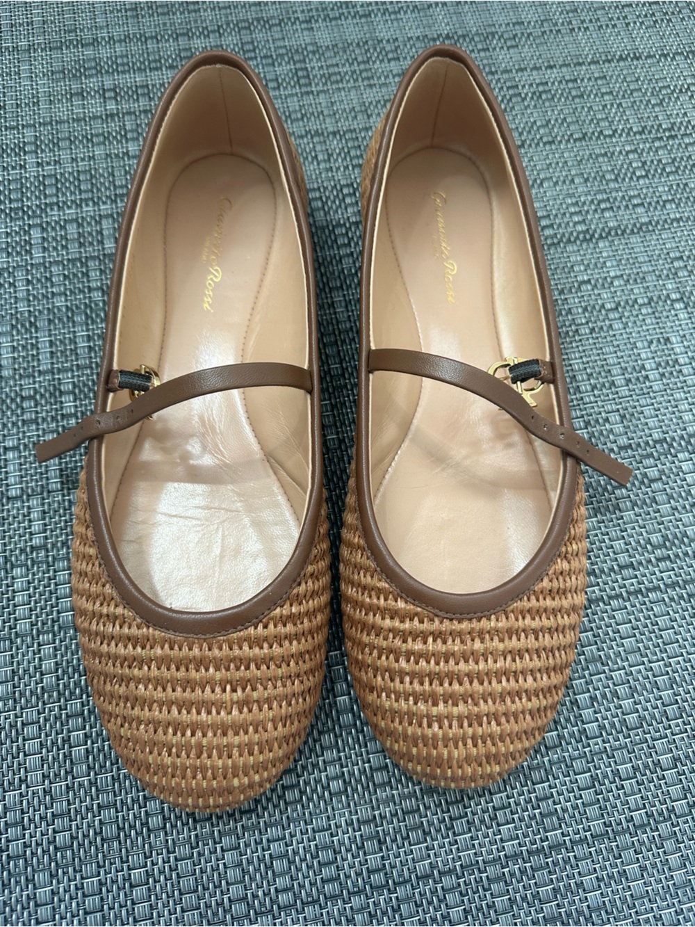 Gianvito Rossi “Carla” Tan Woven Mary Jane Flats 40 - Picture 3 of 6